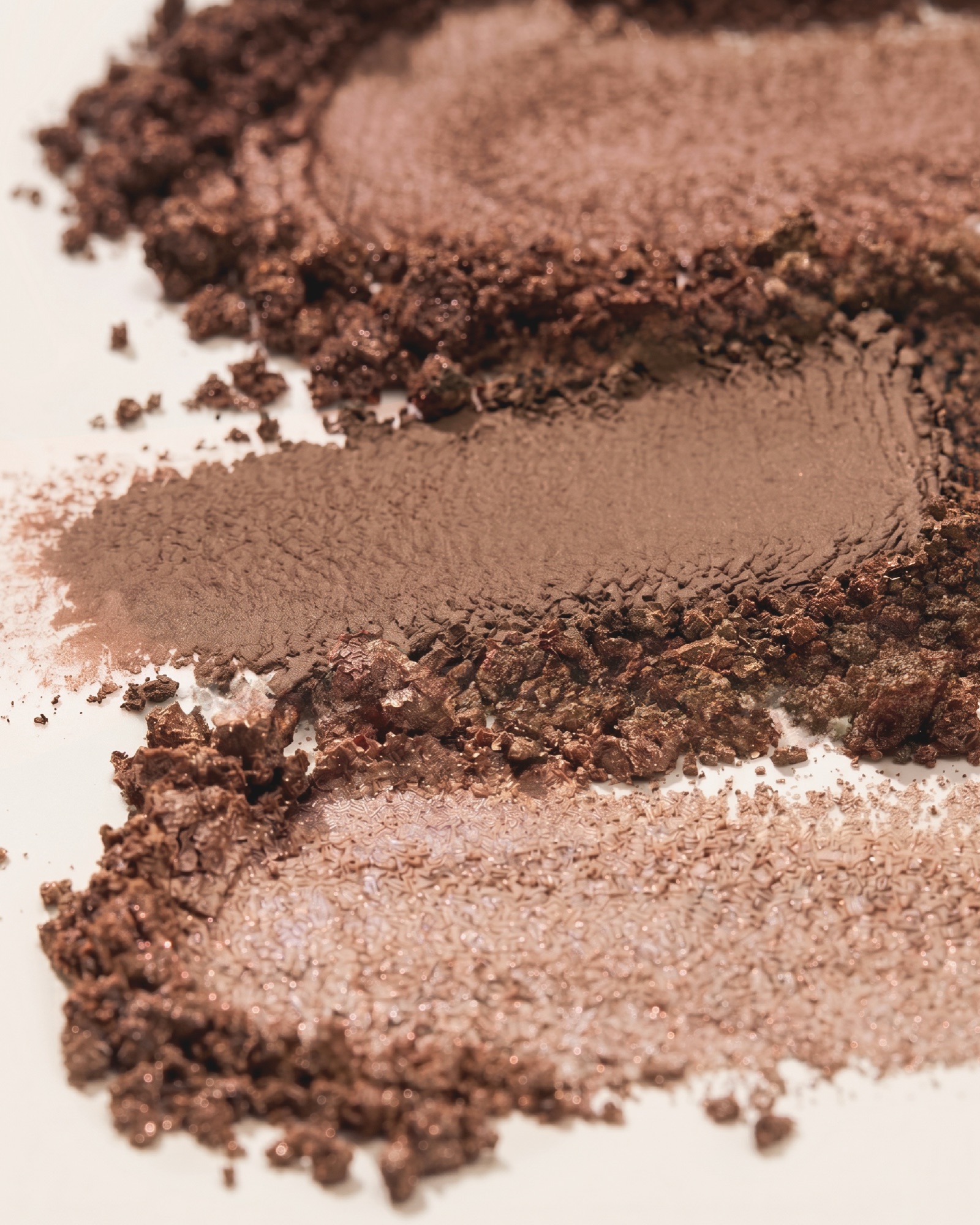 nouba bronzer earth powder N1 luminoso naturale texture 357 01 D 01